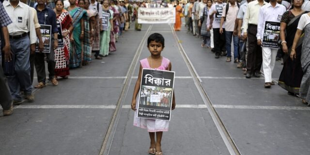 Ινδία: Γέννησε η 10χρονη που βιάστηκε και έμεινε έγκυος από τον θείο της