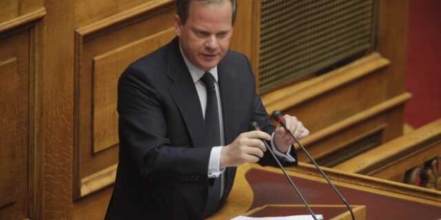 Καραμανλής: Συχνά τα φαινόμενα εκτροχιασμών τρένων