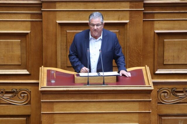 Κουτσούμπας: ‘Βολικός για ΣΥΡΙΖΑ και ΝΔ ο καυγάς για τον Βαρουφάκη’