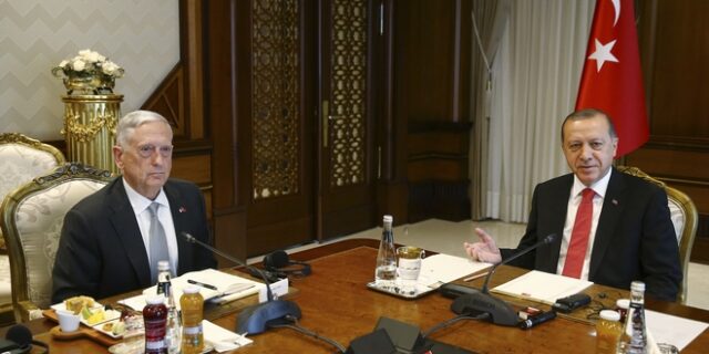‘Ενοχλημένη’ η Τουρκία από τη στήριξη των ΗΠΑ στους Κούρδους της Συρίας