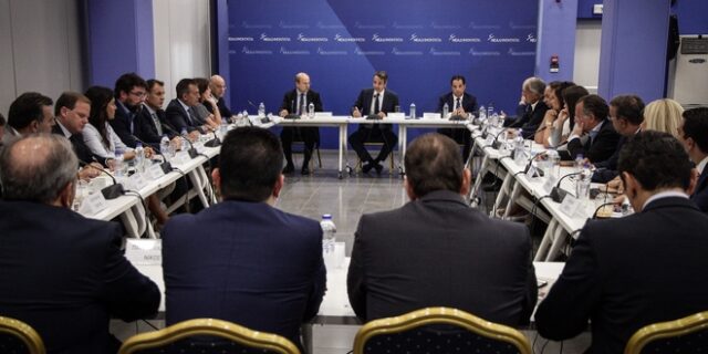 Μητσοτάκης: H ΔΕΘ βωμός στον οποίον θυσιάζει την αλήθεια ο κ. Τσίπρας