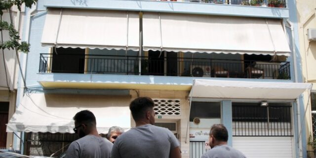 Οικογενειακή τραγωδία στην Πετρούπολη. Οι γείτονες άκουσαν την κόρη να καλεί σε βοήθεια