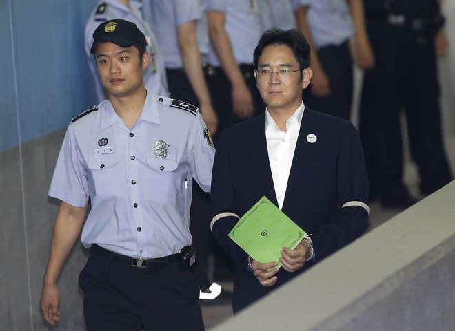 Βαριά ποινή στον κληρονόμο της Samsung