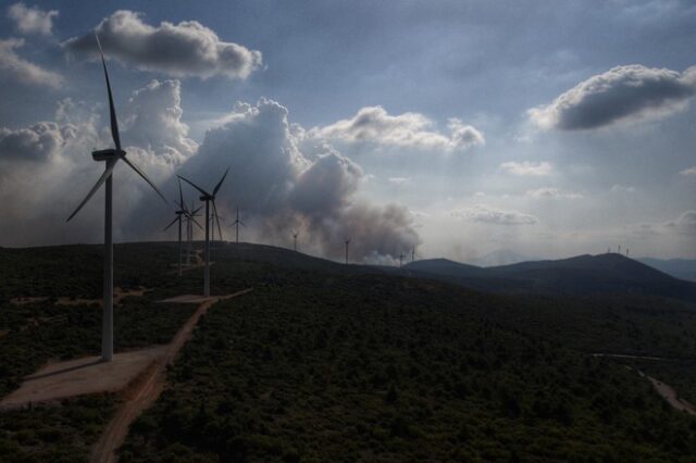 ΣτΕ: ‘Παγώνει’ η κατασκευή αιολικών πάρκων και ανεμογεννητριών στην Εύβοια