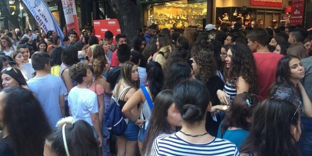 Χαμός στη Θεσσαλονίκη για να δουν τους παίκτες του Survivor. Έκλεισε η Τσιμισκή!