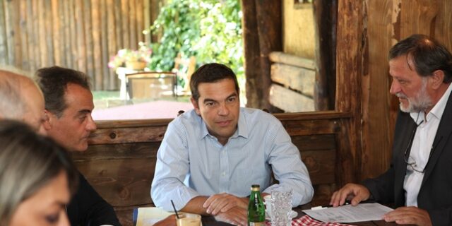 Με παρέμβαση Τσίπρα λύση για τις κατοικίες χωρίς τίτλους κυριότητας