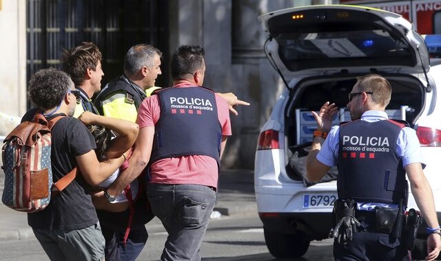 Μακελειό στη Βαρκελώνη: Βαν παρέσυρε πεζούς. Νεκροί και τραυματίες