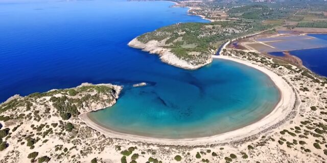 Βοϊδοκοιλιά: Βουτιά από ψηλά στο μυθικό Ω της Μεσογείου