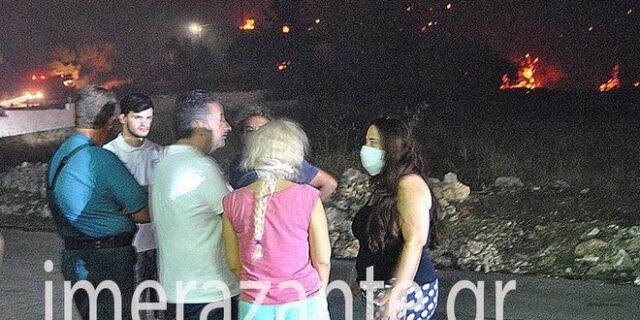Μαίνεται αλλά με καλύτερη εικόνα η πυρκαγιά στην Ζάκυνθο