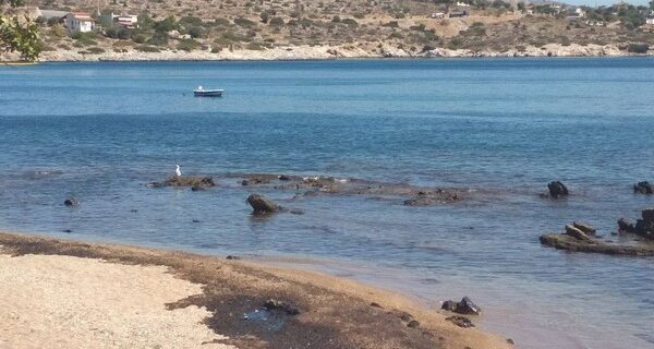 Μήνυση για το ναυάγιο στη Σαλαμίνα