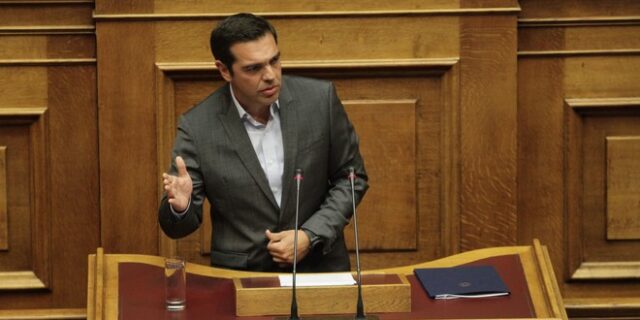 Τσίπρας σε ΝΔ: Λειτουργείτε ως παρακράτος με fake news και φωτογραφίσεις
