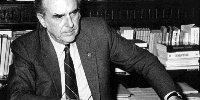 Η ιστορική ομιλία του Ανδρέα Παπανδρέου για το δίλημμα του έθνους για το χρέος