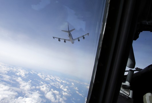 Σέφερ: Πιθανή η μεταφορά των Awacs στην Ελλάδα