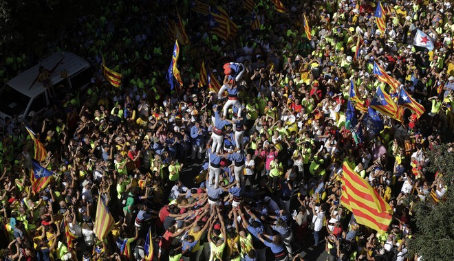 ‘Αντίο Ισπανία’: Ένα εκατ. διαδηλωτές στη Βαρκελώνη υπέρ της ανεξαρτησίας