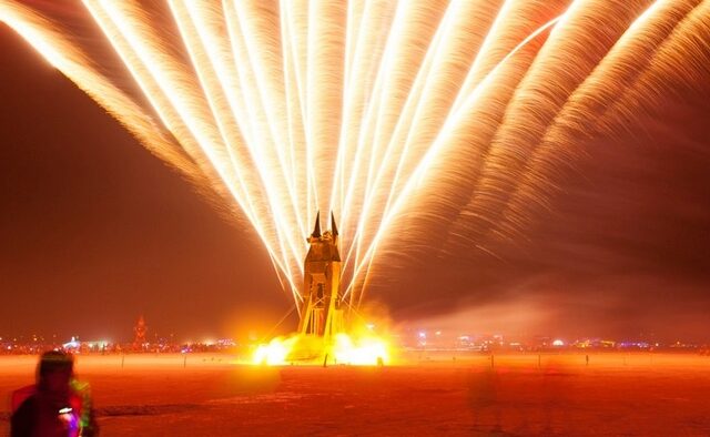 Κάηκε ζωντανός στο Burning Man μπροστά σε χιλιάδες θεατές