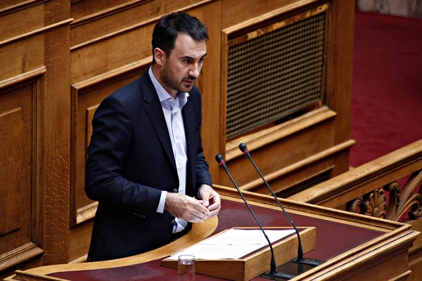 Χαρίτσης: Χρηματοδότηση τέλος για επιχειρήσεις που παραβιάζουν την εργατική νομοθεσία