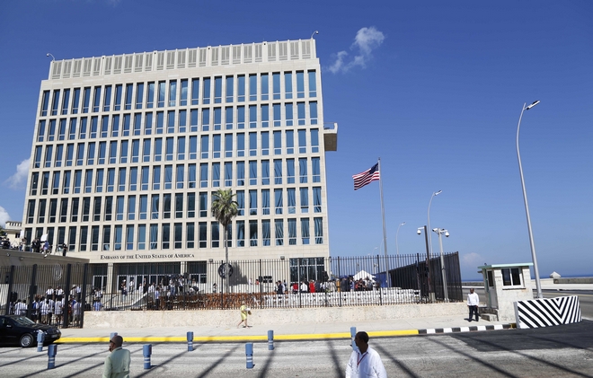 Η Ουάσινγκτον αποσύρει μέρος του διπλωματικού της προσωπικού από την Κούβα