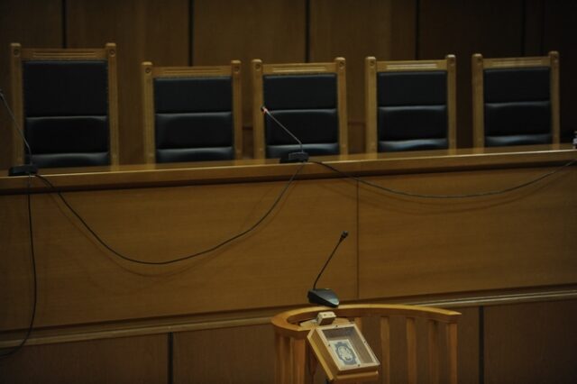 Ελεύθερα τα τραπεζικά στελέχη στην υπόθεση Μαυρίκου