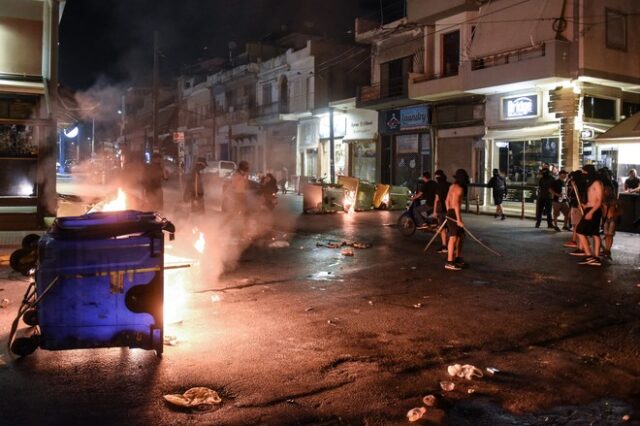 Επεισόδια με τραυματίες, χημικά και καταστροφές μετά την πορεία για τον Π. Φύσσα