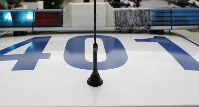 Επεισόδια στο Περιστέρι. Οπαδοί της ΑΕΚ επιτέθηκαν στον σύνδεσμο του Ατρομήτου