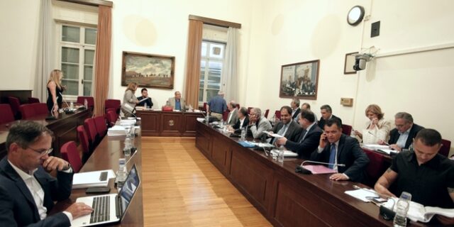 Εξεταστική: Αποζημιώσεις για τις αρθροσκοπήσεις Σαλμά διεκδικεί το Δημόσιο