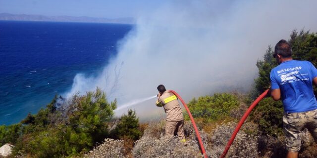 Ολονύχτια μάχη με τις φλόγες στη Νάξο