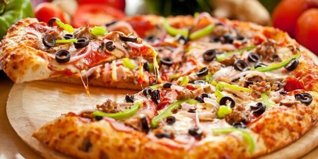 Γνωστή αλυσίδα πιτσαρίας λανσάρει vegan τυρί ως υλικό