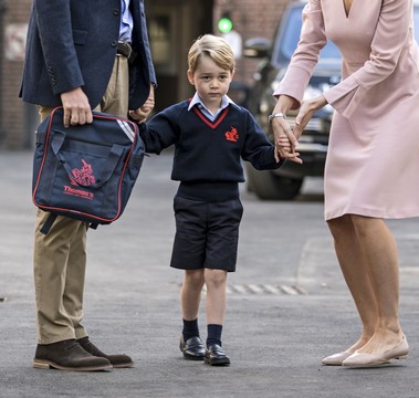 Φωτογραφίες: Η πρώτη μέρα του πρίγκιπα Τζορτζ στο σχολείο