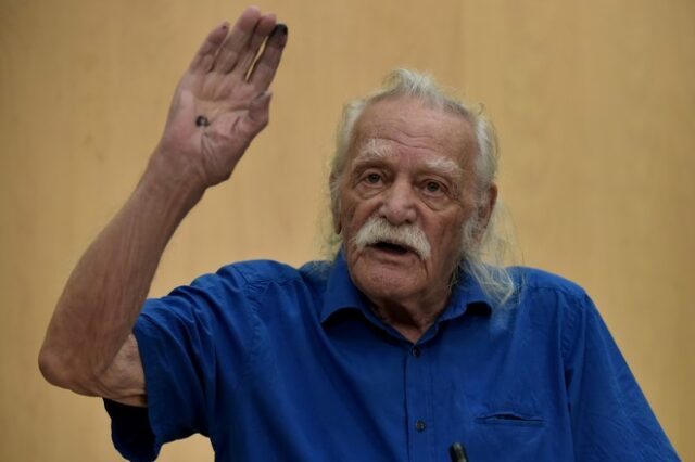 Μανώλης Γλέζος: Αυτά είναι τα ‘μυστικά’ της μακροζωίας