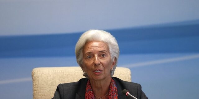 Συναγερμός στις τράπεζες για τους εκβιασμούς του ΔΝΤ