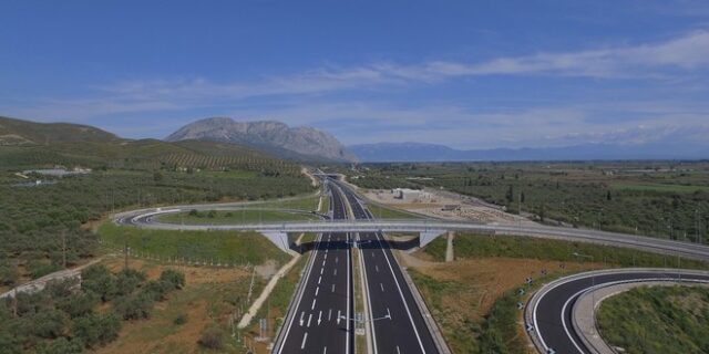 Μεγάλη αύξηση κυκλοφορίας στην Ιόνια Οδό, έναν μήνα από την παράδοση