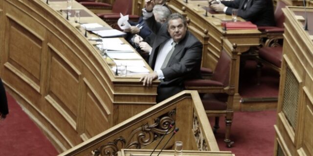 Τη Δευτέρα η συζήτηση της επερώτησης για Καμμένο