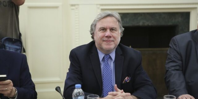 Συναντήσεις για το Brexit έχει ο Κατρούγκαλος