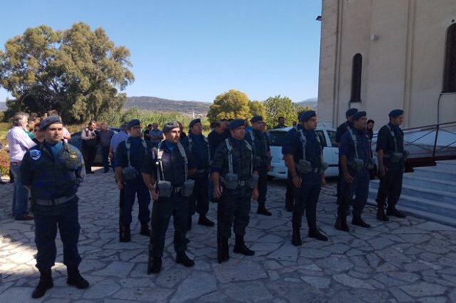 Αγρίνιο: Θρήνος στην κηδεία του σμηνίτη που σκοτώθηκε στη Βόνιτσα