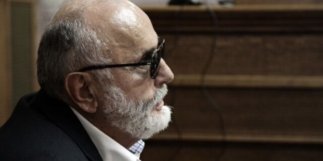 Αποστάσεις βουλευτών της συμπολίτευσης από Κουρουμπλή