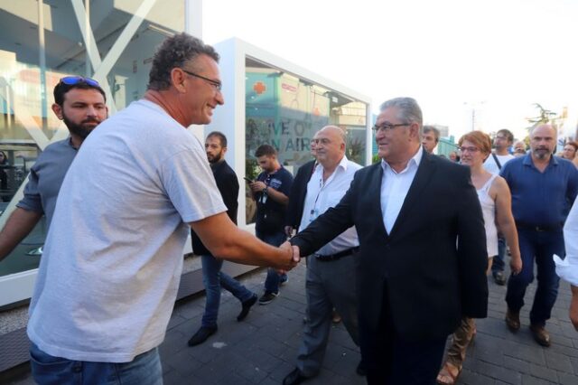 Ο Δημήτρης Κουτσούμπας στο περίπτερο της 24MEDIA