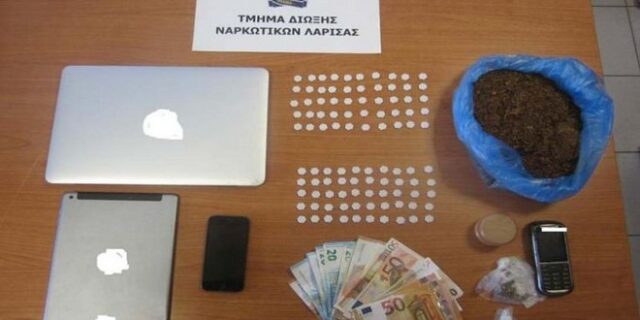 Λάρισα: Χειροπέδες σε 25χρονο που έλαβε ταχυδρομικώς 100 δισκία ‘ecstasy’