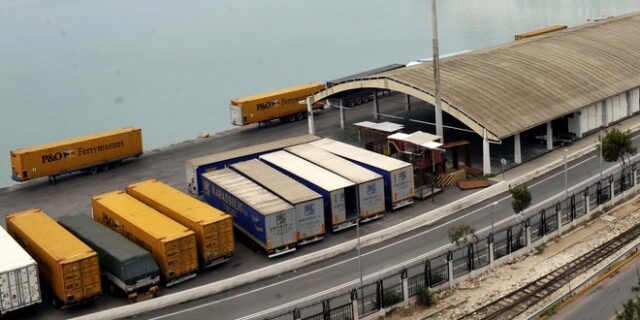Πάτρα: Συνεπλάκησαν και τους τραυμάτισε με μαχαίρι