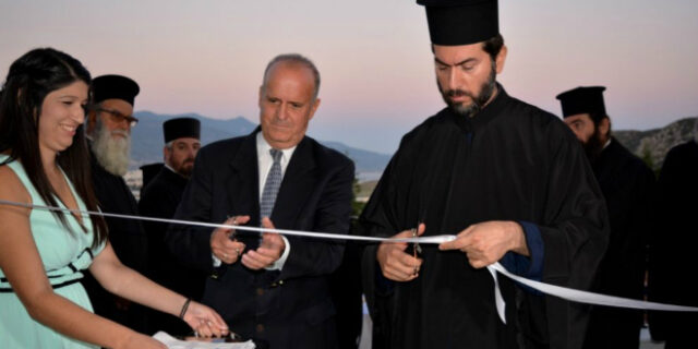 Μεγαλοβιομήχανος δίνει το σπίτι του σε 100 παιδιά της Κιβωτού