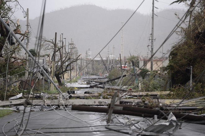 Τυφώνας Μαρία: ‘Αφανίστηκε’ το Πουέρτο Ρίκο. Τουλάχιστον 15 νεκροί στη Δομινίκα
