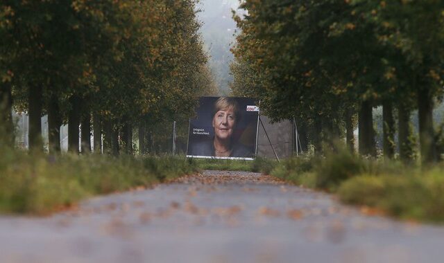 Γερμανικές εκλογές: ‘Μάχη’ για την τρίτη θέση. Ποιος θα είναι ο κυβερνητικός εταίρος της Μέρκελ;