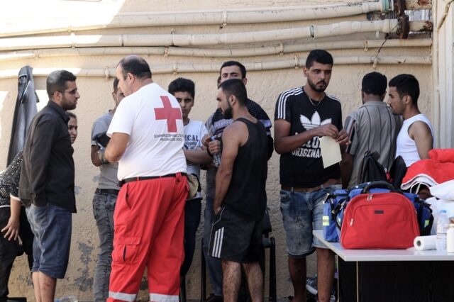 Ρέθυμνο: Αίσιο τέλος για 44 πρόσφυγες που είχαν εγκλωβιστεί στα Παξιμάδια