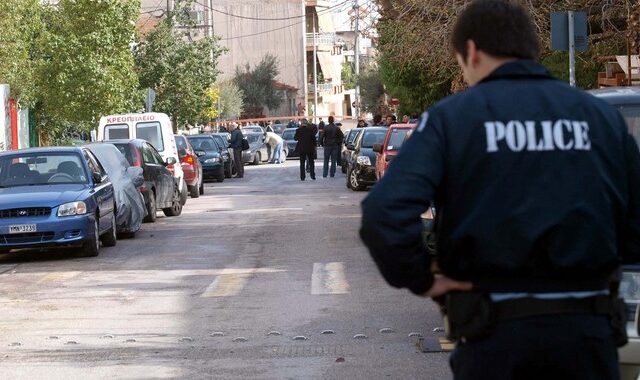 Σκότωσε με 10 μαχαιριές τον θείο του