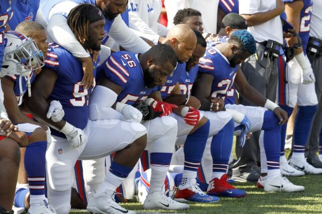 Ο Κάπερνικ τώρα δικαιώνεται: Το NFL φωνάζει Black Lives Matter, ο Τραμπ λέει “μη γονατίζετε!”
