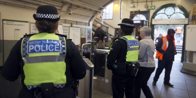 Λονδίνο: Συναγερμός στο μετρό από έκρηξη τσάντας