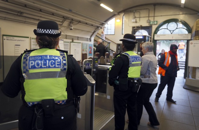 Λονδίνο: Συναγερμός στο μετρό από έκρηξη τσάντας