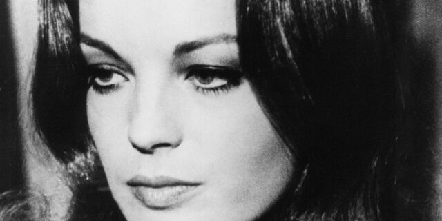 Μηχανή του Χρόνου: Ο θυελλώδης έρωτας της Ρόμι Σνάιντερ με τον Ντελόν κι ο εγκλεισμός στο ψυχιατρείο