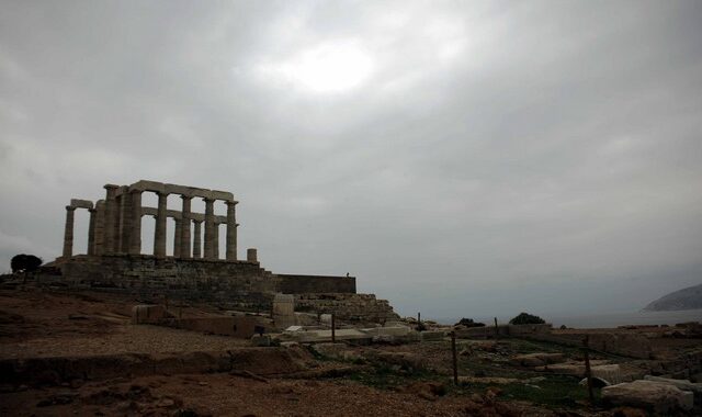 Μακάβριο εύρημα σε σπηλιά στο Σούνιο