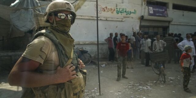 Ρώσοι στρατιώτες σφυροκοπούν τους Τζιχαντιστές στον Ευφράτη ποταμό