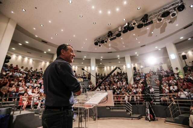 Στ.Θεοδωράκης: Πιστεύω στο προοδευτικό Κέντρο